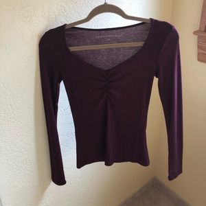 AEROPOSTALE v-neck shirt